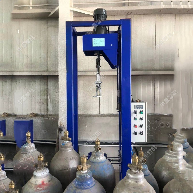 中重智能熱銷(xiāo)產(chǎn)品推薦--氣瓶瓶閥裝卸機(jī)